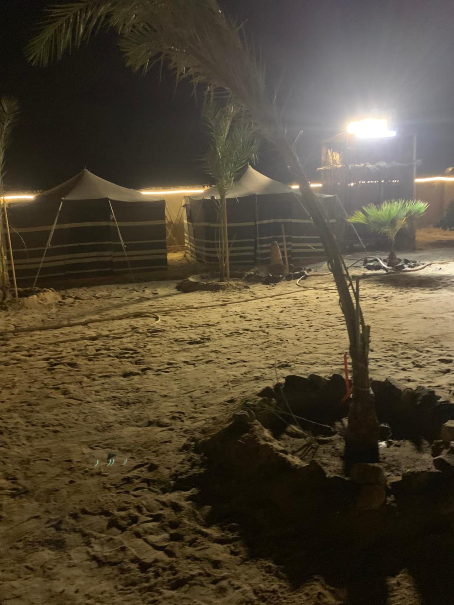 Royal Tours Permanent Camp Hotel Umm Lajj Exterior photo
